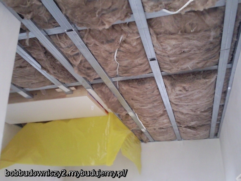 poprawka w montażu włazu dachowego niestety w korytarzu z garażu się nie wejdzie na poddasze mimo wszystko za nisko ...