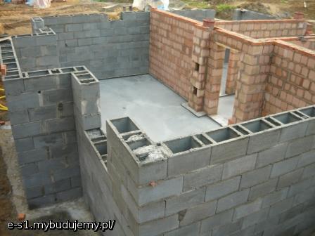 Już pierwsze wylewki