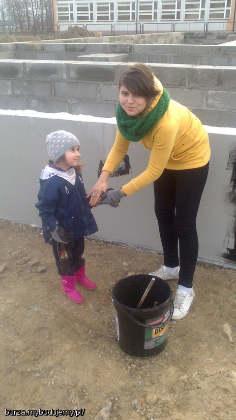 Fundamenty już są. Moje kobietki ciężko pracowały