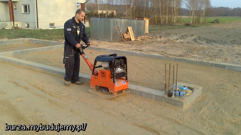 Zagęszczanie piachu