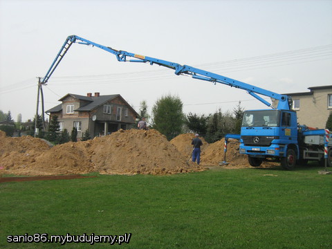 Potem przyjechała pompa i się rozłożyła :)