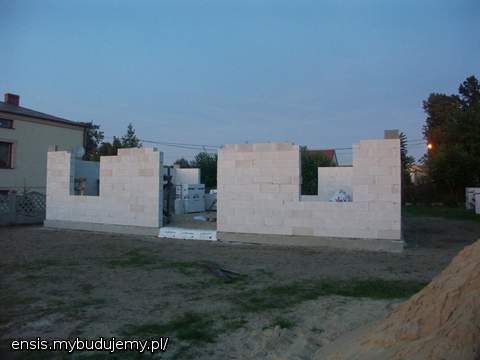 2009.09.19_18-59
ściany nośne c.d.