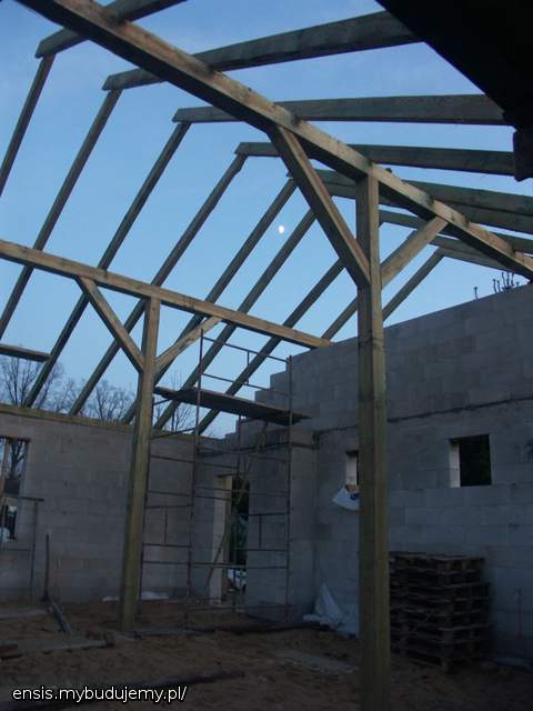 2009.11.26_15-54
więźba c.d.