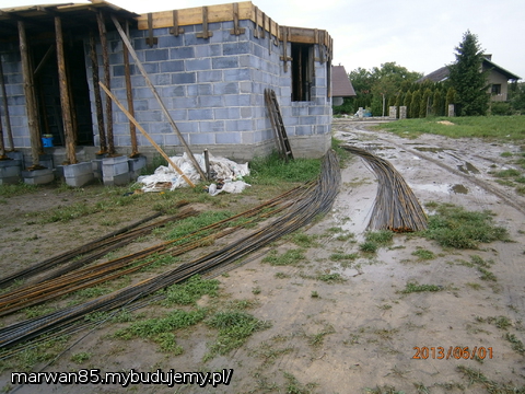 Drut do zbrojenia płyty.