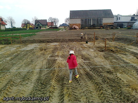 Zaznaczamy gdzie będzie usytuowany nasz dom.