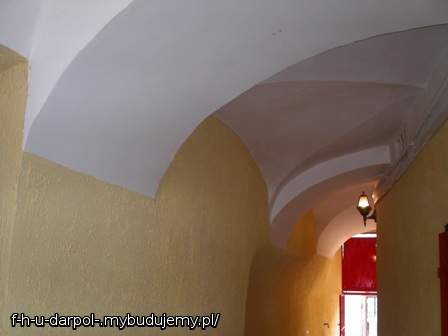 Przejście do restauracji Kielce.