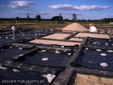 pod ścianki działowe poszły belki i wreszcie chudziak