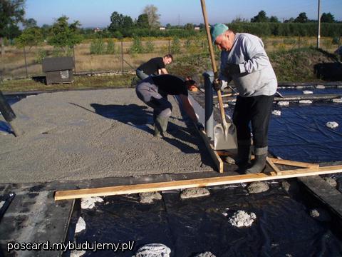 pod ścianki działowe poszły belki i wreszcie chudziak
