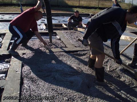 pod ścianki działowe poszły belki i wreszcie chudziak