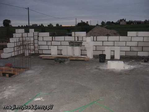 Ściany parteru rosną