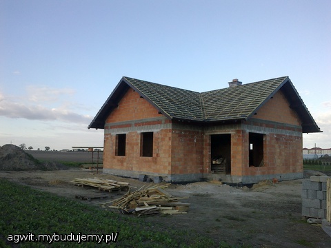 krok przed dachówką