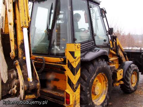 Przyjechał ciężki sprzęt