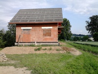 Macie jakiś pomysł na ten taras? Sypać jeszcze do góry czy macie może jakieś inne lepsze rozwiązanie. Bo szczerze mówiąc nie wiem co dalej z tym robić.