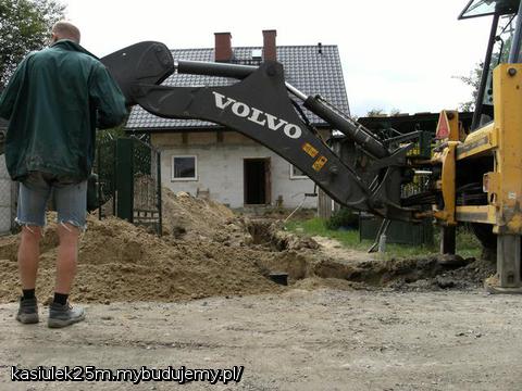 Podwórko zryte, ale coś za coś. Będzie WODA!