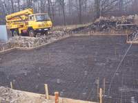 bud. Wesoła - fundamenty