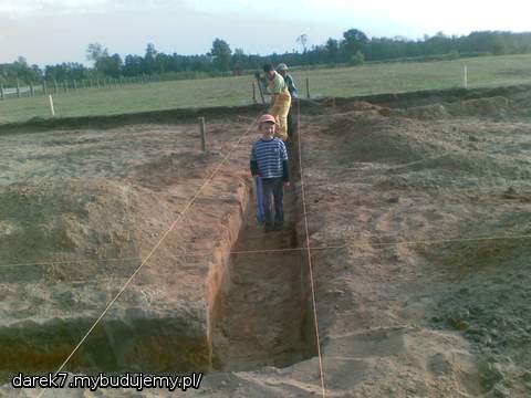 prace przy wykopach fundamentów