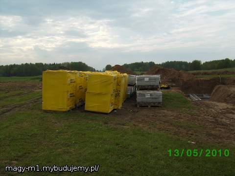 1 BLOCZKI NA POSESJI:)