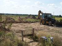 niwelacja terenu i kopanie fundamentów