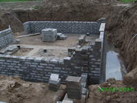 ROSNIE PIWNICA:))WIDOK Z NAD PIWNICY:)