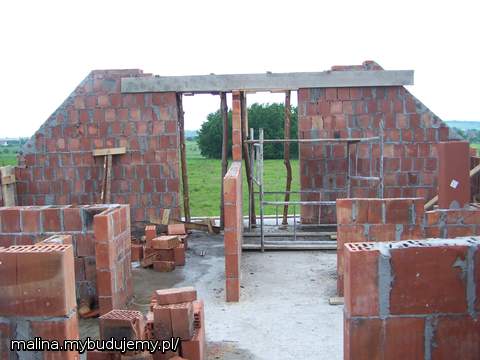 widok na dwa mniejsze pokoje