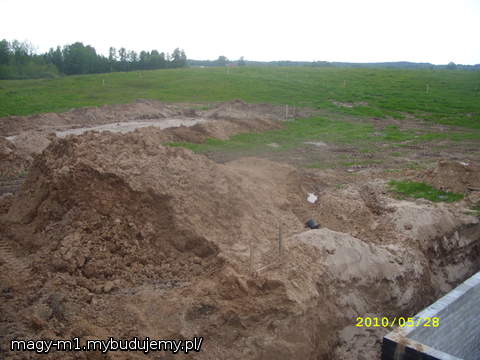 I TO BY BYŁO NA TYLE PIWNICA I ŁAWY STAJNI W ODDALI;(