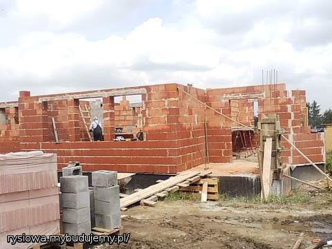 miejsce na okna w saloonie