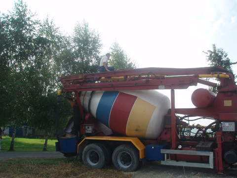 i drut telefoniczny poszedl