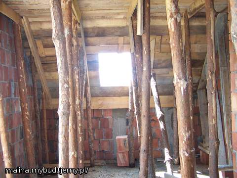 pokój na poddaszu większy - okno dachowe zaznaczone, w rzeczywistości będzie większe
