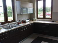 widok z dwoma oknami