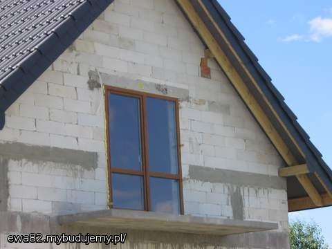 I jeszcze okno od pokoju syna.