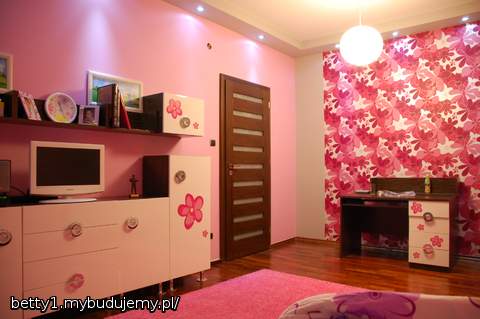 kawałek pokoiku mojej córci