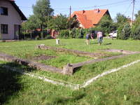 wytyczanie wapnem, koparka juz sie grzeje ;)