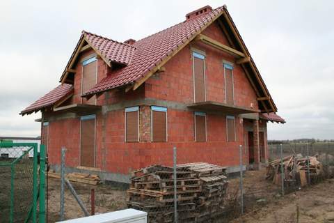 Dąbrowa stan surowy zamknięty