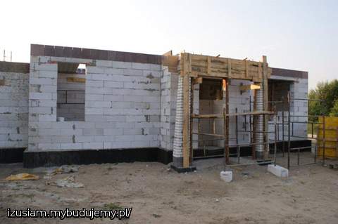 Widok od frontu, filarki już są ( będą oczywiście pogrubiane )