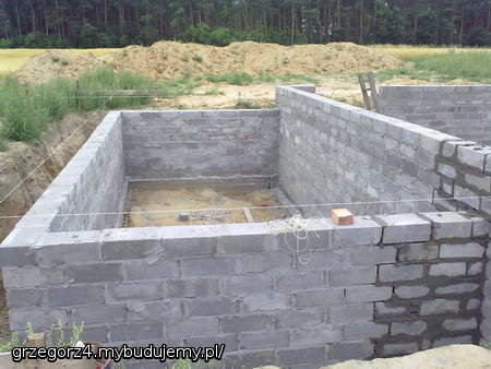 Fundament pod garażem