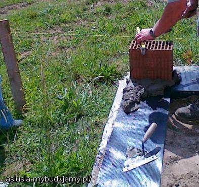 pierwsza cegła :) może raczej pierwszy max :)