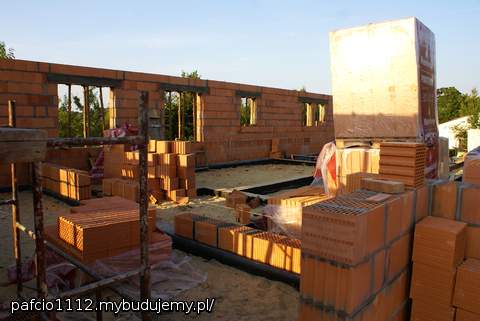 zarys ściany sypialni