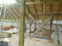 Dach w trakcie deskowania