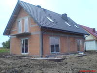 Okna już wstawione.