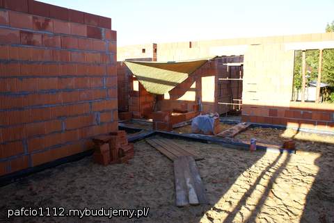 saloon z widokiem na kuchnia, antryj i klop