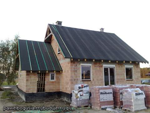 Papowanie zakończone. Teraz tylko dachówka.
