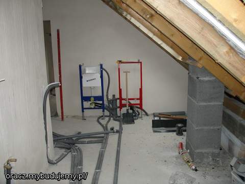 łazienka na górze - kibelek i bidecik