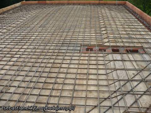 Zbrojenie stropu - sierpień 2010