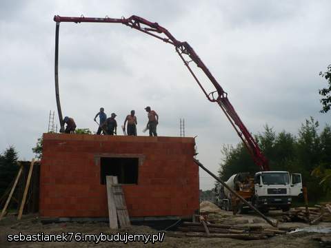 Zalewanie stropu - sierpień 2010