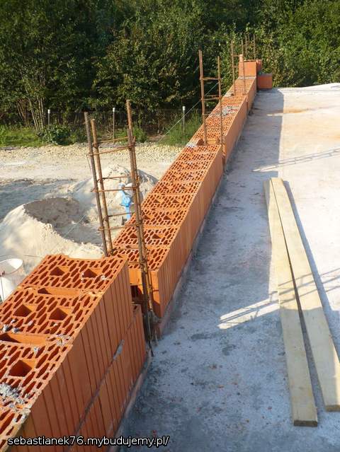 Początki poddasza - sierpień 2010