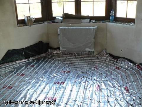 podłogówka w jadalni