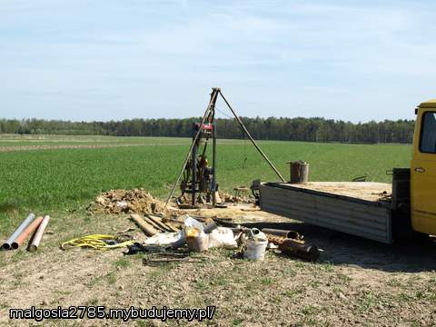 wiercenie studni - kwiecień 2010