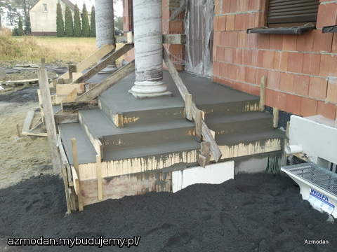 schody wejściowe wkońcu gotowe