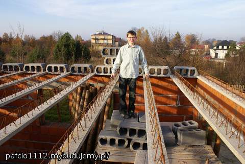 dziedzic kontroluje postępy