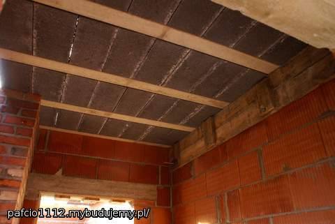 sufit w sieni